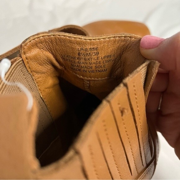 Lucky Brand Womens size 8.5 Brown Tan Ilisse Leather Ankle Bootie Cowboy Slip On - Picture 4 of 8